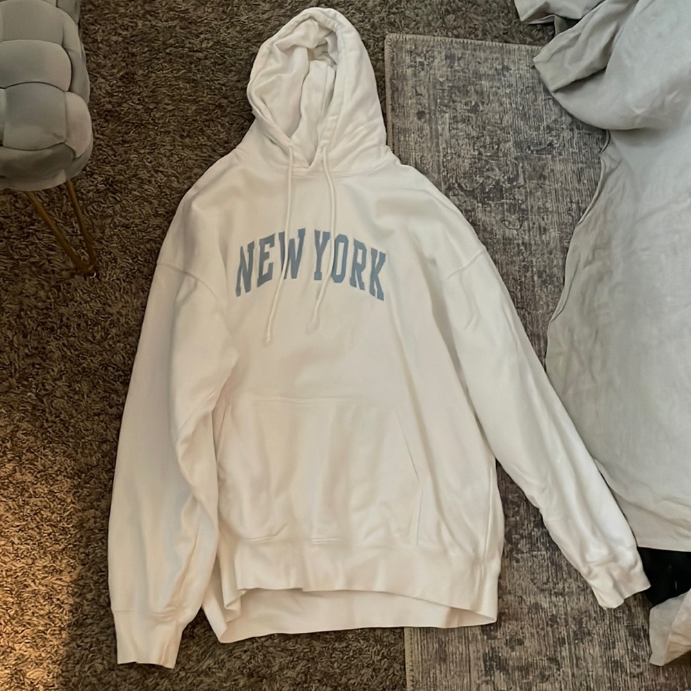 White brandy Melville hoodie